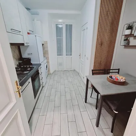 Best Stay Apartment *