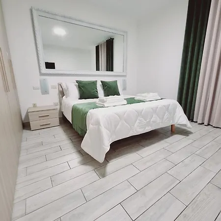 דירה Best Stay Apartment *